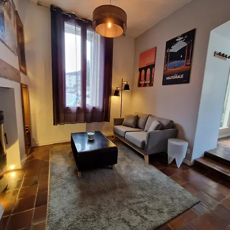 Llapasset Apartment